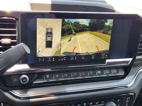 New 2026 Chevrolet Silverado 2500 ZR2 AWD/4WD image 17