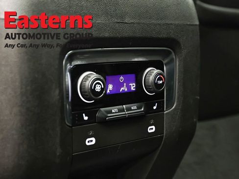 Used 2022 Chevrolet Tahoe LT w/ Luxury Package AWD/4WD image 25