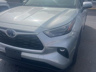 Used 2024 Toyota Highlander XLE