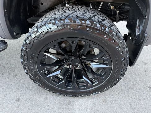 Used 2023 Nissan Titan Platinum Reserve w/ Moonroof Package image 20