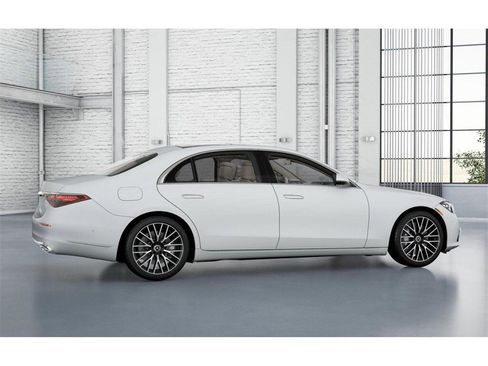 New 2026 Mercedes-Benz S 580 4MATIC Sedan image 18