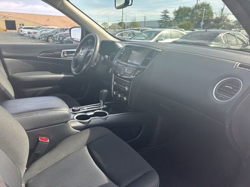 Used 2020 Nissan Pathfinder SV AWD/4WD image 9