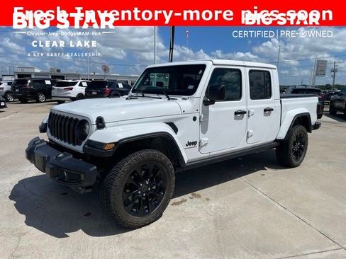 Used 2024 Jeep Gladiator Sport AWD/4WD image 1