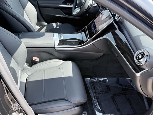 Used 2026 Mercedes-Benz C 300 Sedan w/ Exclusive Trim Package image 42