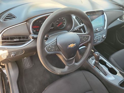 Used 2020 Chevrolet Malibu LT FWD image 10