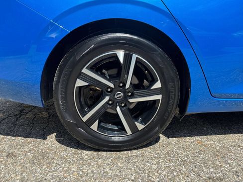 Used 2025 Nissan Sentra SV FWD image 29
