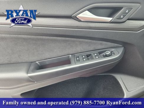 Used 2024 Volkswagen GTI SE FWD image 16