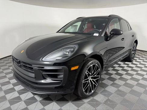 Certified 2025 Porsche Macan S image 1