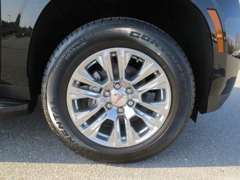 New 2026 GMC Yukon Denali image 10