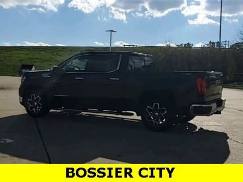 Certified 2022 GMC Sierra 1500 SLT image 6
