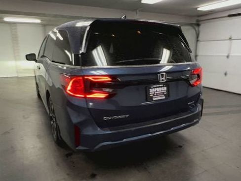Used 2025 Honda Odyssey Elite image 7