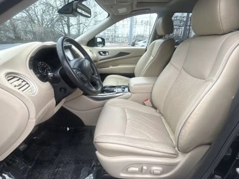 Used 2019 INFINITI QX60 Luxe w/ Essential Package image 9