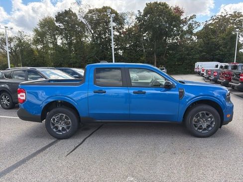 New 2025 Ford Maverick XLT w/ XLT Luxury Package image 2