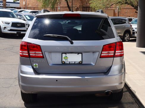 Used 2020 Dodge Journey SE image 11