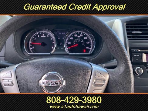 Used 2016 Nissan Versa SV image 9