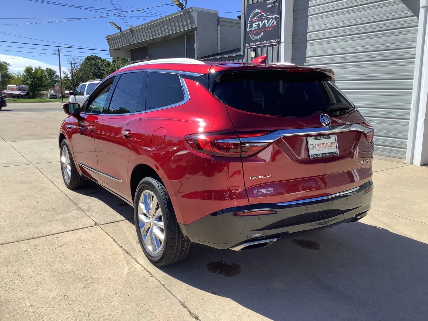 Used 2018 Buick Enclave Premium w/ Experience Buick Package AWD/4WD image 6