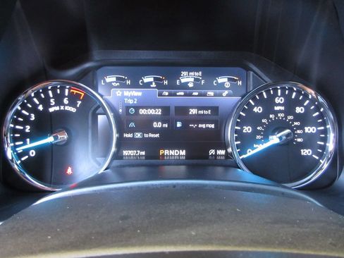 Used 2020 Ford Expedition XLT w/ Equipment Group 202A RWD image 18