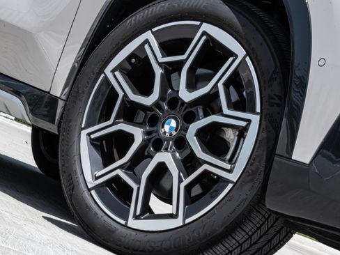 Used 2026 BMW X1 xDrive28i AWD/4WD image 11