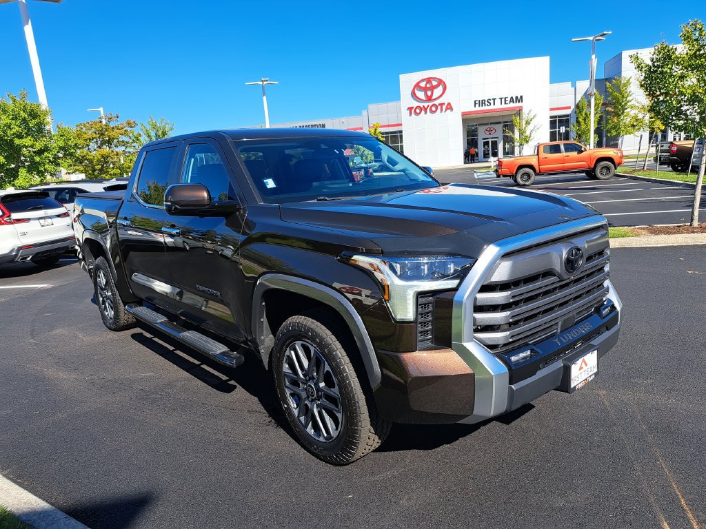 Used 2024 Toyota Tundra Limited AWD/4WD image 5