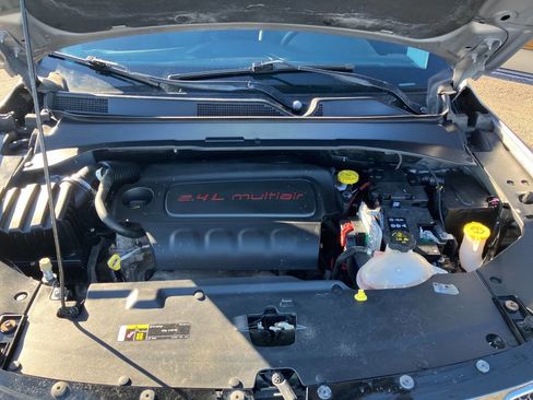 Used 2017 Jeep Compass Latitude w/ Popular Equipment Group image 23