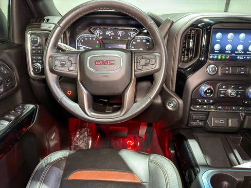 Used 2021 GMC Sierra 1500 AT4 w/ AT4 Premium Package AWD/4WD image 17