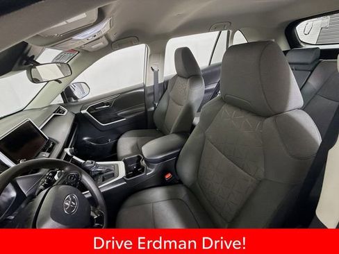 Certified 2023 Toyota RAV4 XLE FWD image 5