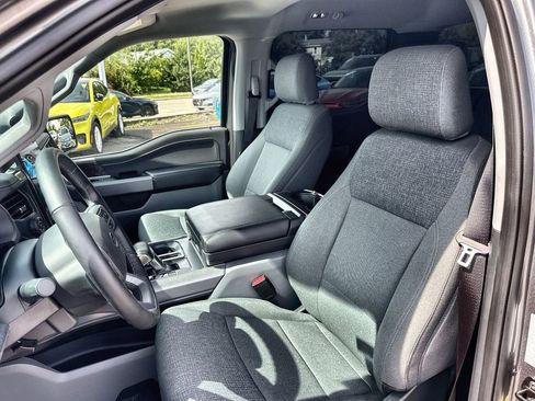 Used 2024 Ford F150 Lightning Flash image 19