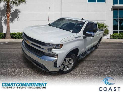 Used 2022 Chevrolet Silverado 1500 LT image 2