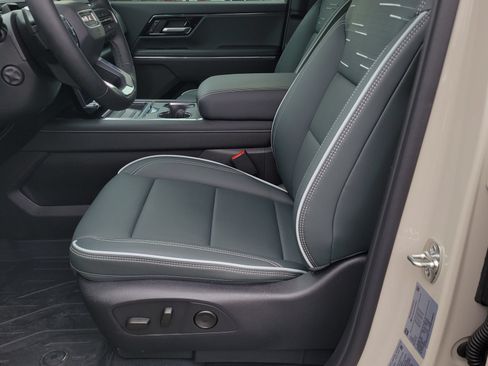 Used 2026 GMC Sierra EV AT4 w/ AT4 Premium Package AWD/4WD image 9