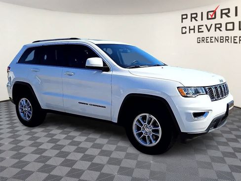 Used 2020 Jeep Grand Cherokee Laredo AWD/4WD image 2