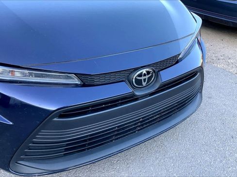 Used 2024 Toyota Corolla LE image 28