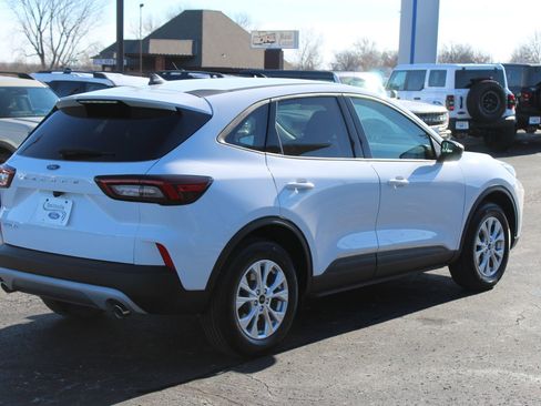 New 2026 Ford Escape Active w/ Cold Weather Package FWD image 5
