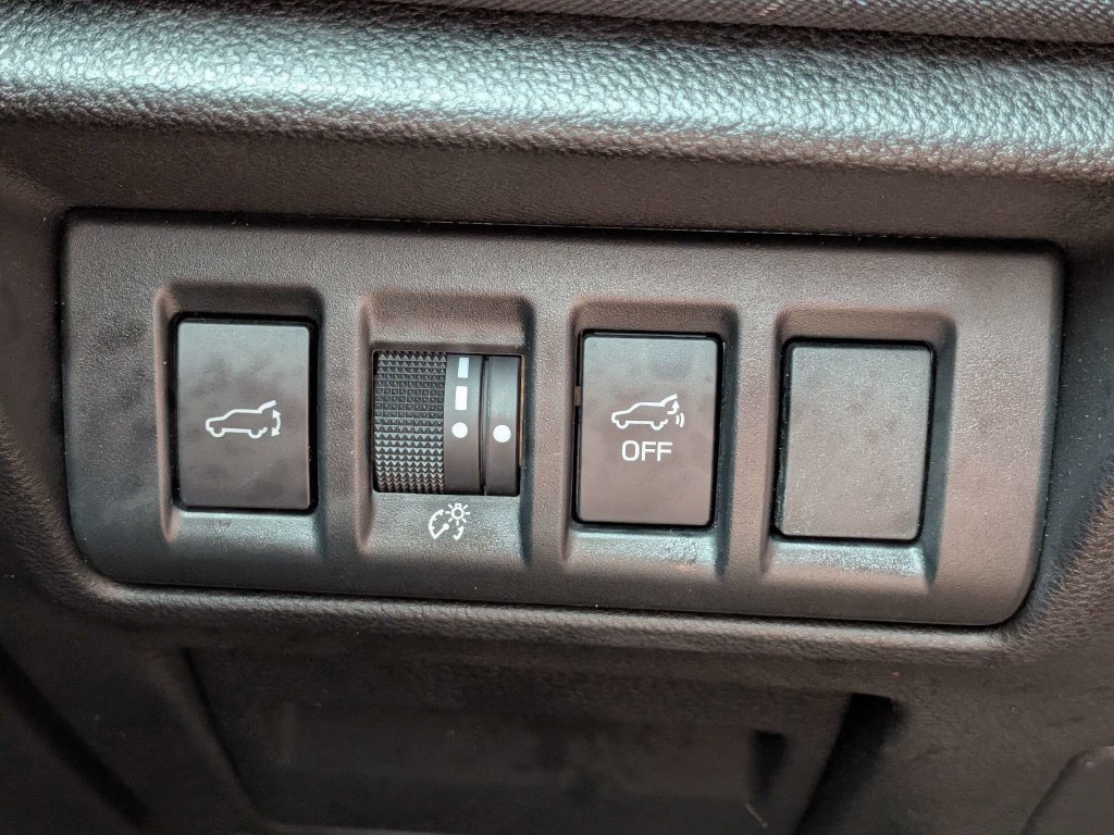 Certified 2025 Subaru Outback Premium AWD/4WD image 28