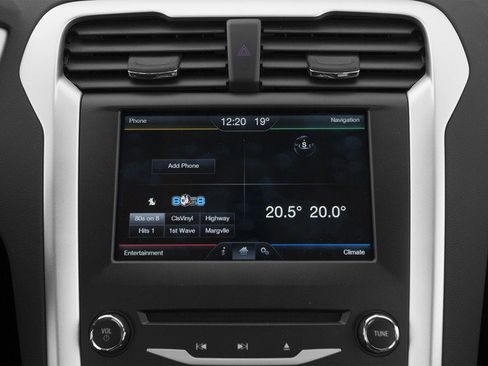 Used 2016 Ford Fusion SE FWD image 22