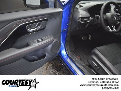 Used 2025 Acura ADX A-Spec image 6