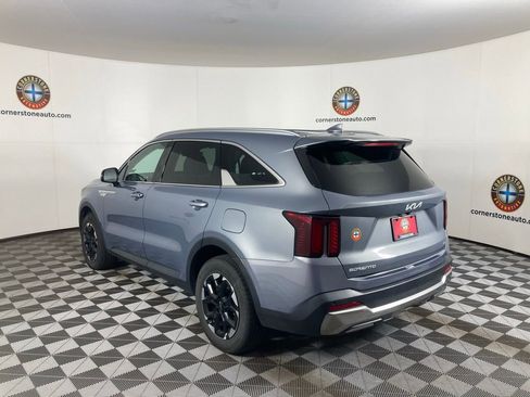 Certified 2024 Kia Sorento S image 22