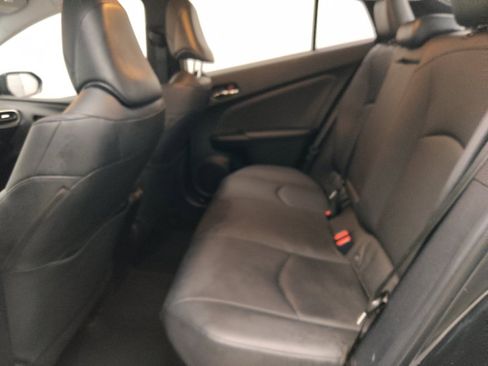 Used 2021 Toyota Prius XLE image 18