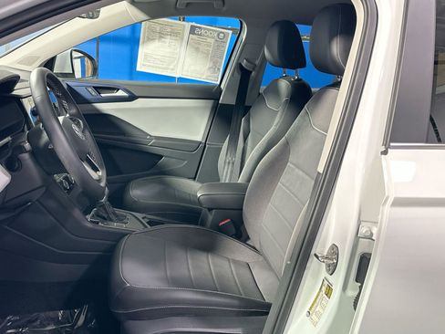 Used 2023 Volkswagen Taos SE image 13