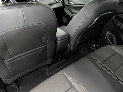 Used 2023 Buick Encore GX Essence w/ Experience Buick Package image 20