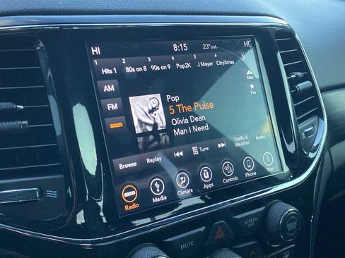 Used 2019 Jeep Grand Cherokee Altitude image 31