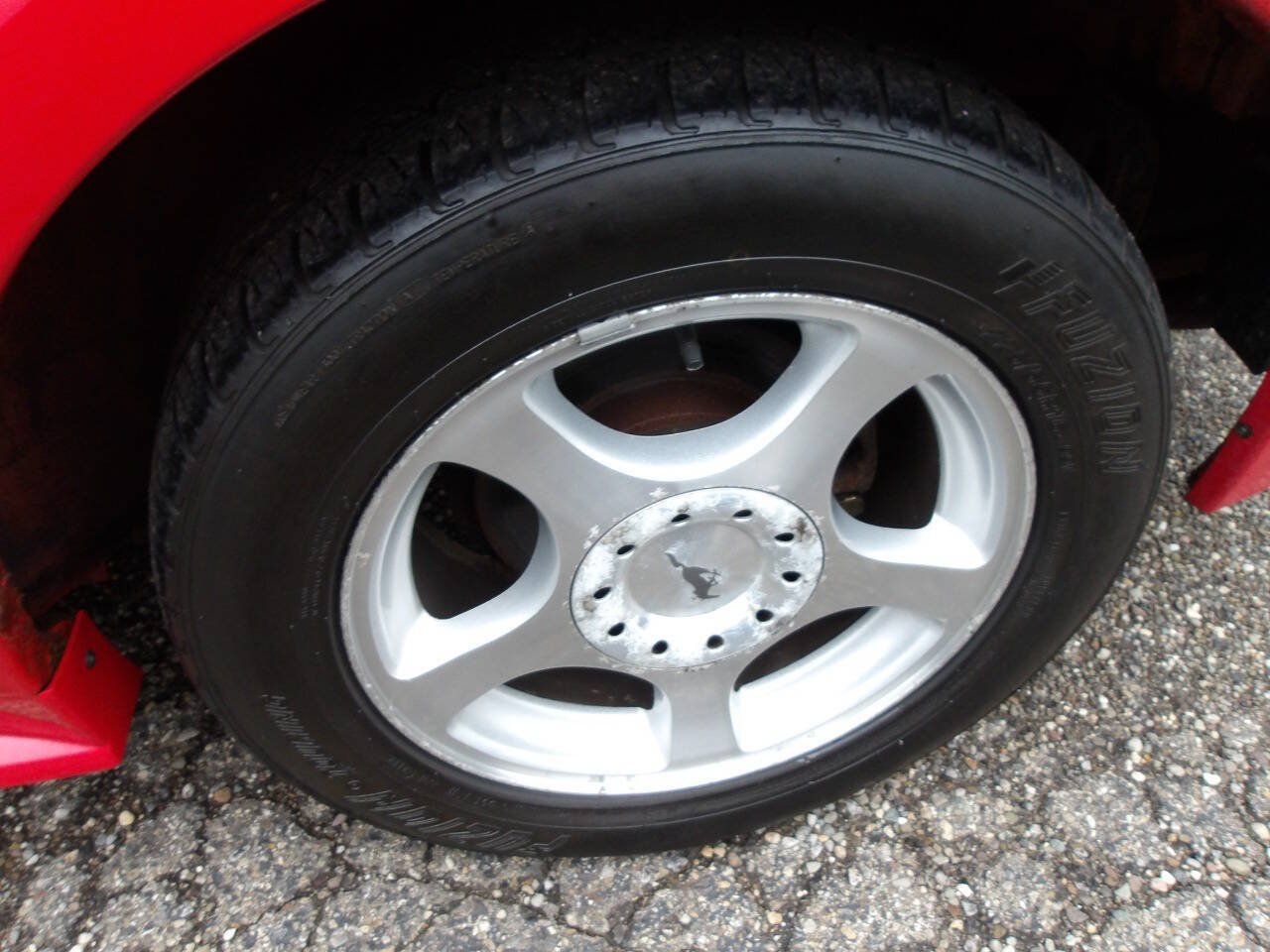 Used 2003 Ford Mustang Convertible RWD image 23