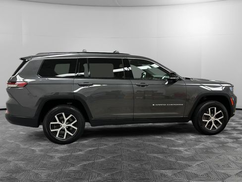 Used 2024 Jeep Grand Cherokee L Limited AWD/4WD image 6