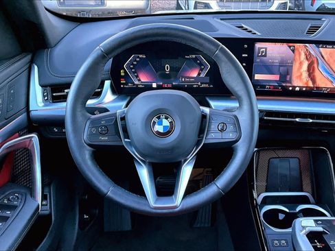 Certified 2025 BMW X1 xDrive28i w/ Technology Package image 5