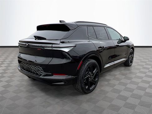 Used 2025 Chevrolet Equinox EV RS w/ Convenience Package II image 7