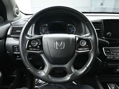 Used 2020 Honda Pilot Touring image 29