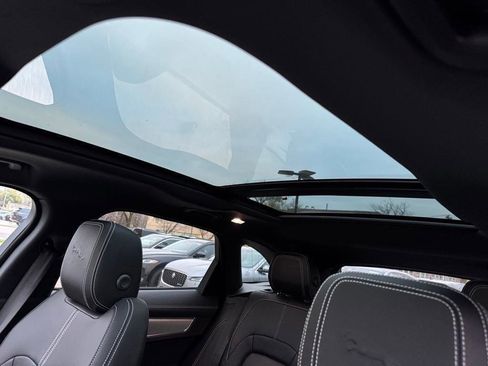 Used 2025 Jaguar F-PACE R-Dynamic S image 4