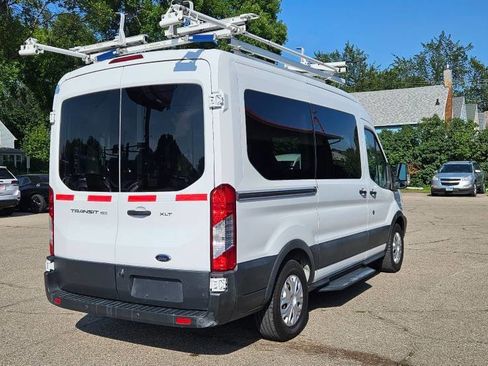 Used 2017 Ford Transit 150 XLT image 5