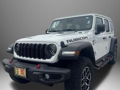 Used 2024 Jeep Wrangler Unlimited Rubicon w/ Technology Group AWD/4WD image 3