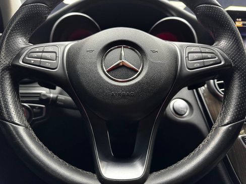 Used 2018 Mercedes-Benz C 300 C 300 4MATIC AWD 4dr Sedan image 21