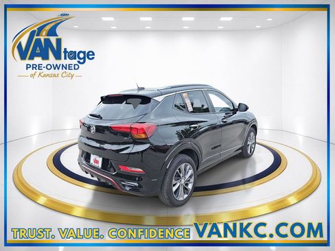 Used 2022 Buick Encore GX Select w/ Sport Touring Package FWD image 6